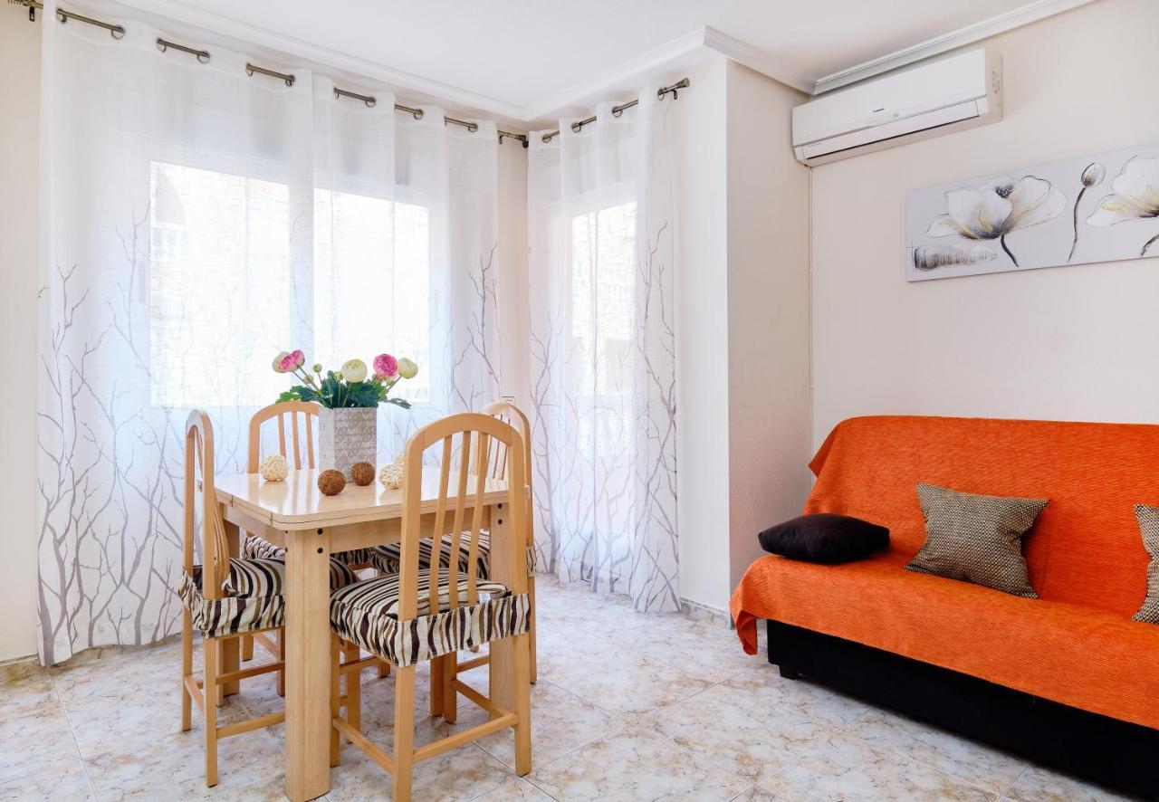 Calle La Loma Torrevieja Ngoại thất bức ảnh