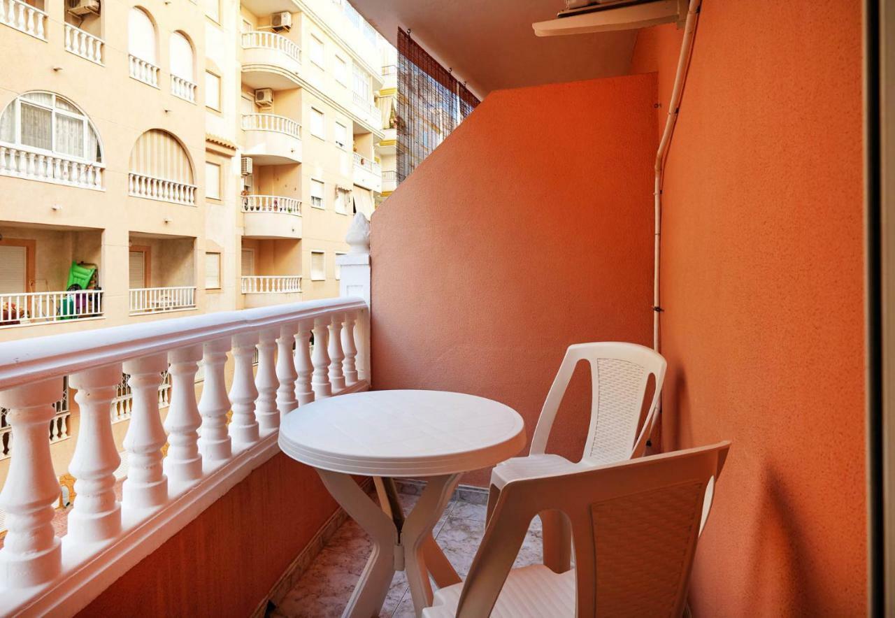 Calle La Loma Torrevieja Ngoại thất bức ảnh
