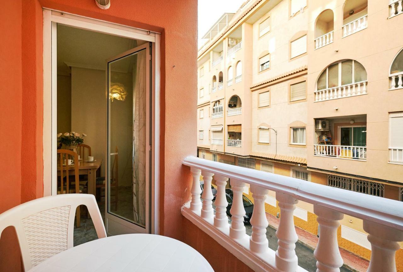 Calle La Loma Torrevieja Ngoại thất bức ảnh